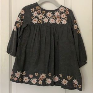 New Zara baby adorable embroidered flower 🌸 dress
